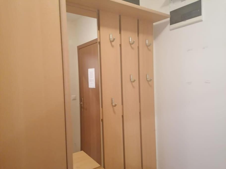 Spacious Fully Furnished Studio In Kavarna Apart Hotel Bagian luar foto