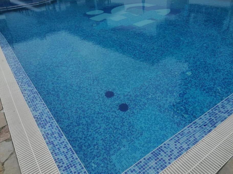 Spacious Fully Furnished Studio In Kavarna Apart Hotel Bagian luar foto